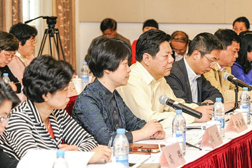 年会.jpg