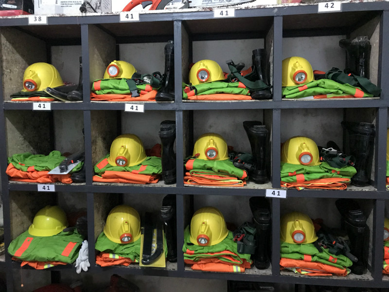 U:\信息报送\组织人事科\2020年\7月\切实抓好防台防汛 上海植物园开展实地调研监督\改\防台防汛装备.jpg U:\信息报送\组织人事科\2020年\7月\切实抓好防台防汛 上海植物园开展实地调研监督\改\防台防汛装备.jpg