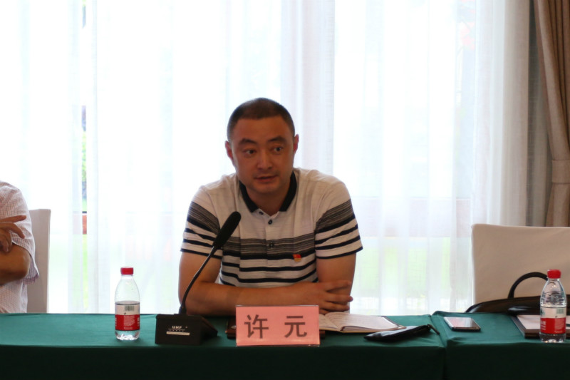 U:\信息报送\组织人事科\2020年\7月\心有所信 上海植物园党员在学思践悟中力作时代奋进者\选改\纪委书记许元带头交流.jpg U:\信息报送\组织人事科\2020年\7月\心有所信 上海植物园党员在学思践悟中力作时代奋进者\选改\纪委书记许元带头交流.jpg
