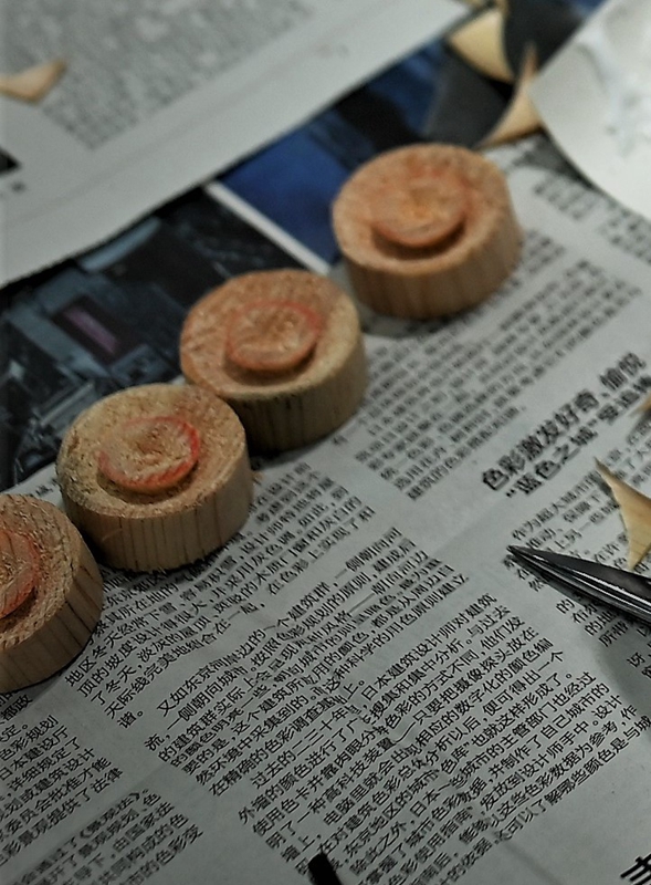 U:\信息报送\园艺科\2020年\10月\环保梦手工花朵教程\800\06 花朵底座.jpg