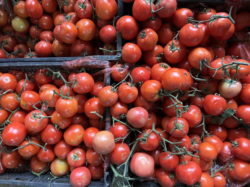 图10 云南市场上的番茄 图源：岳亮亮.jpg